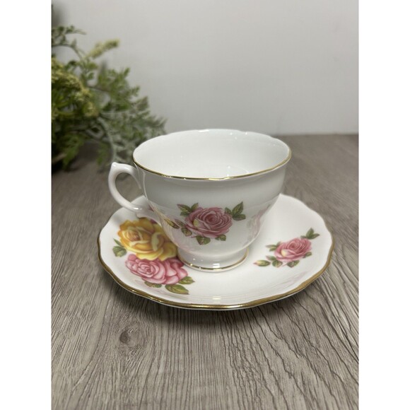 Vintage Royal Vale Bone China England Teacup & Saucer Yellow Pink Floral Roses - Picture 4 of 6